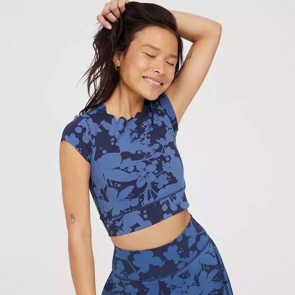 AERIE cropped scallop tee - Picture 4 of 4